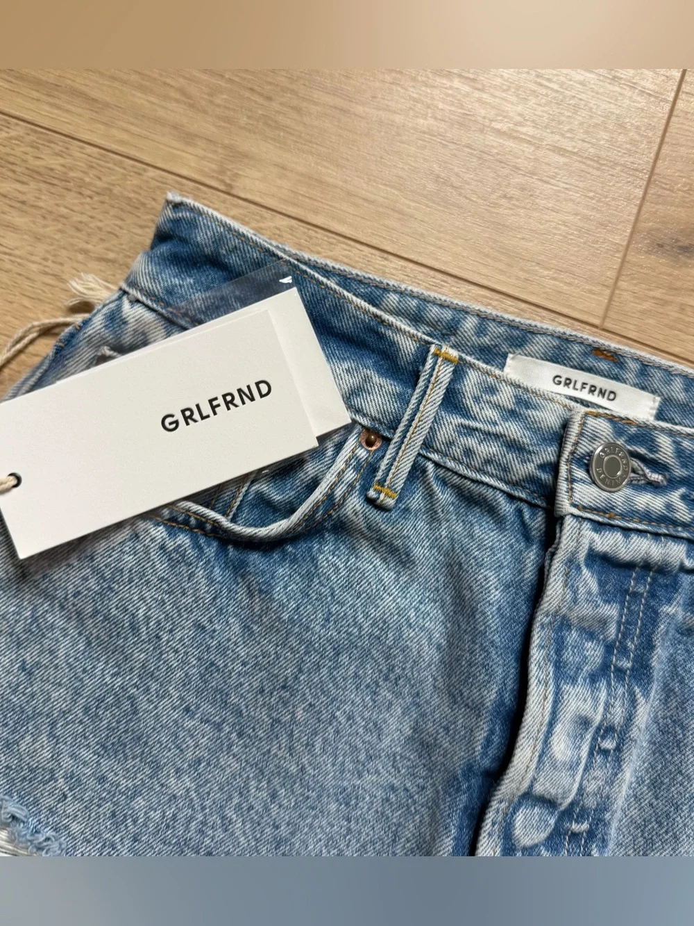 NWT Revolve x GRLFRND Elisa in The Way I Walk Denim Skirt Size 27